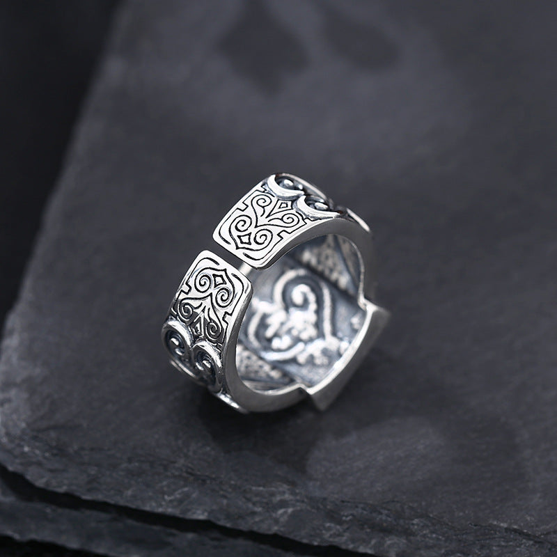 Dead Man's Hand Ring