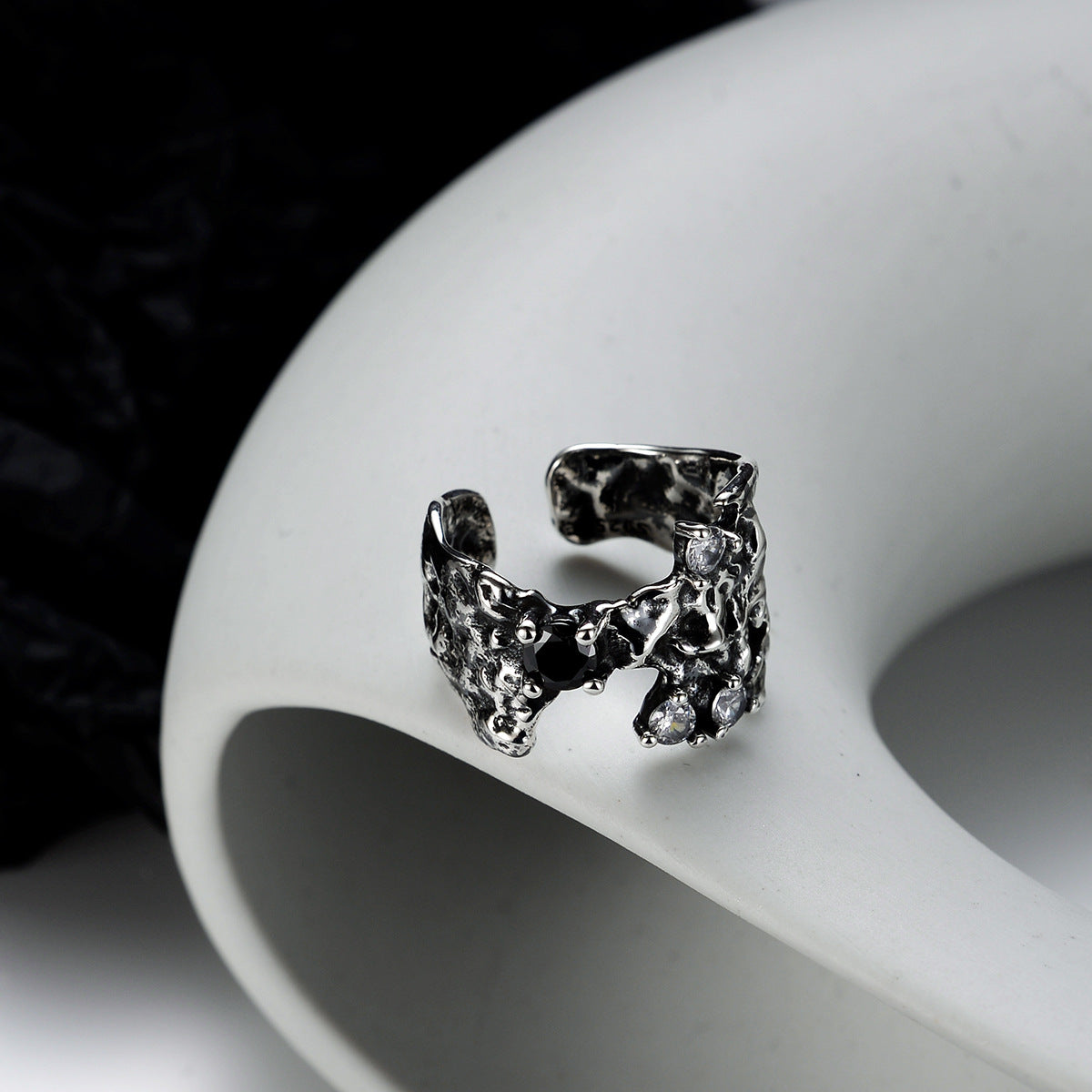 Molten Skull Ring