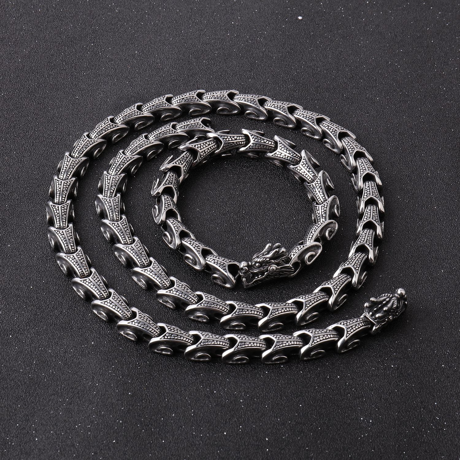 Dragon Scale Chain Necklace