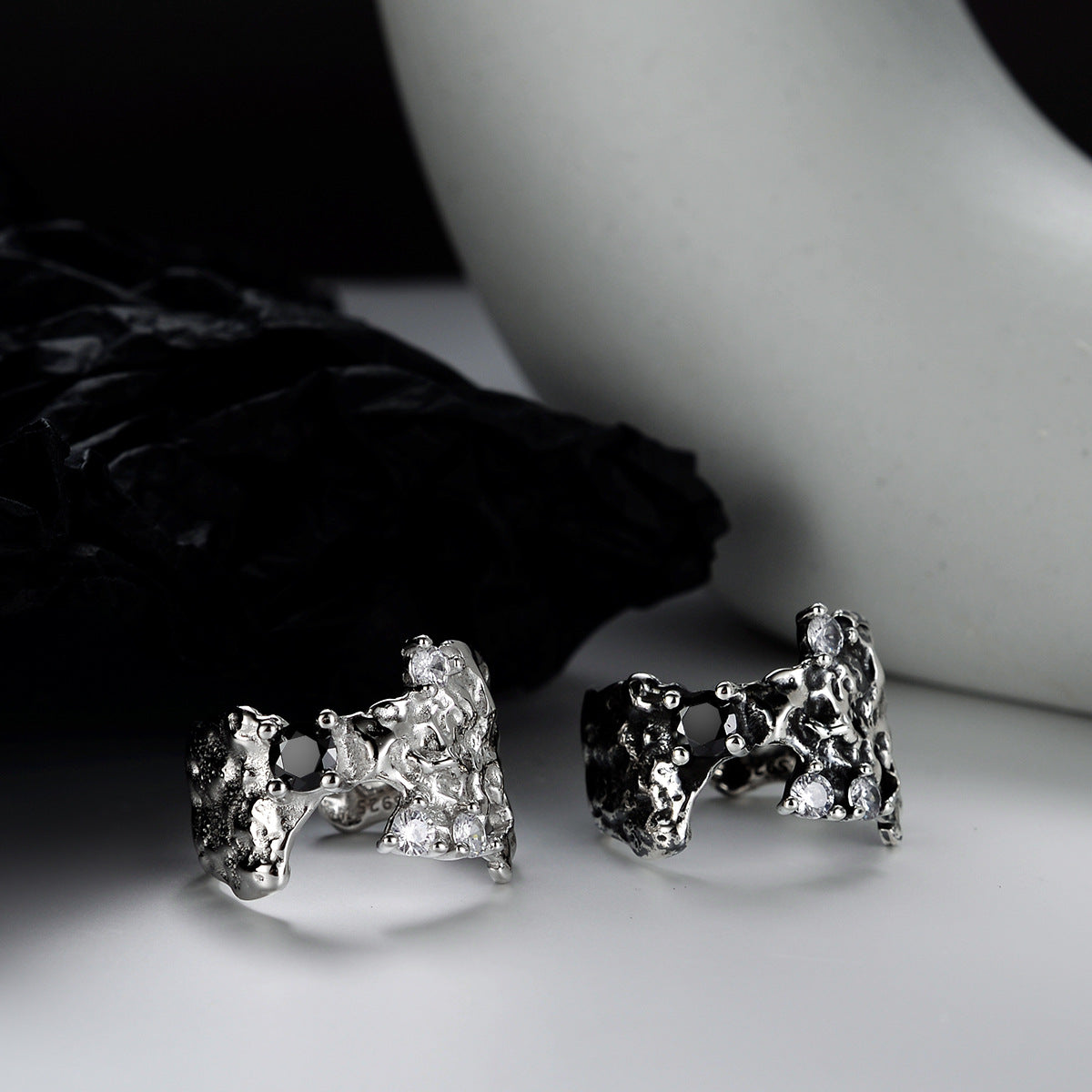 Molten Skull Ring